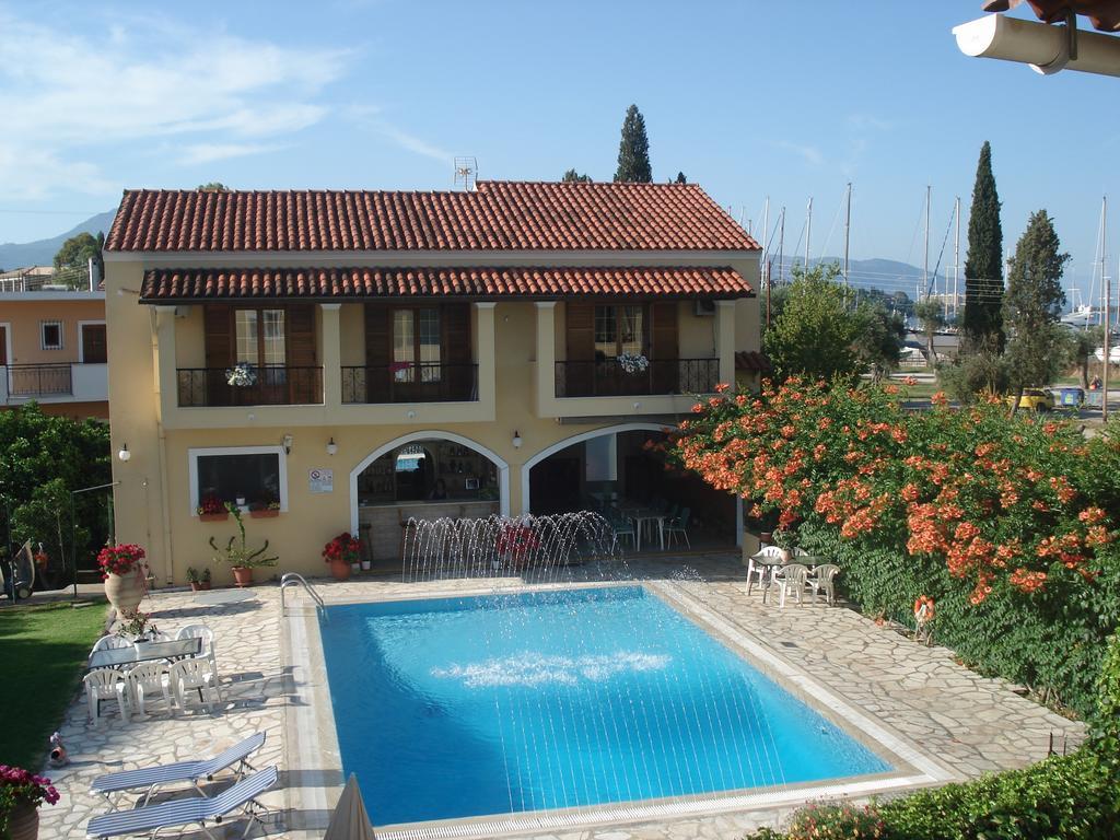 Aparthotel Kalypso Gouviá Extérieur photo